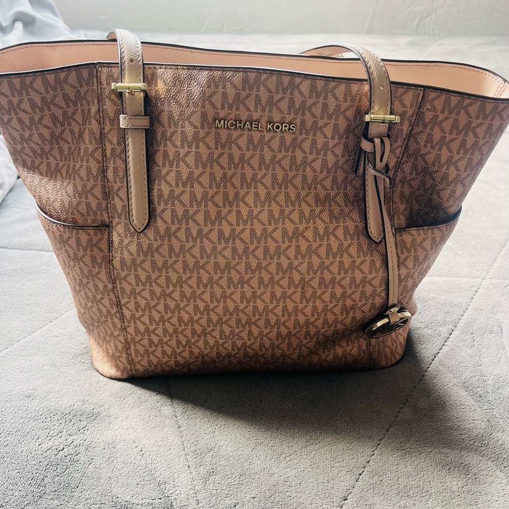 Michael kors handbag